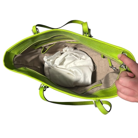 Michael Kors Saffiano Leather Jet Set Tote Lime Green Shoulder Bag - Picture 8 of 10